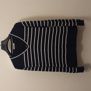 Stripe v neck sweater